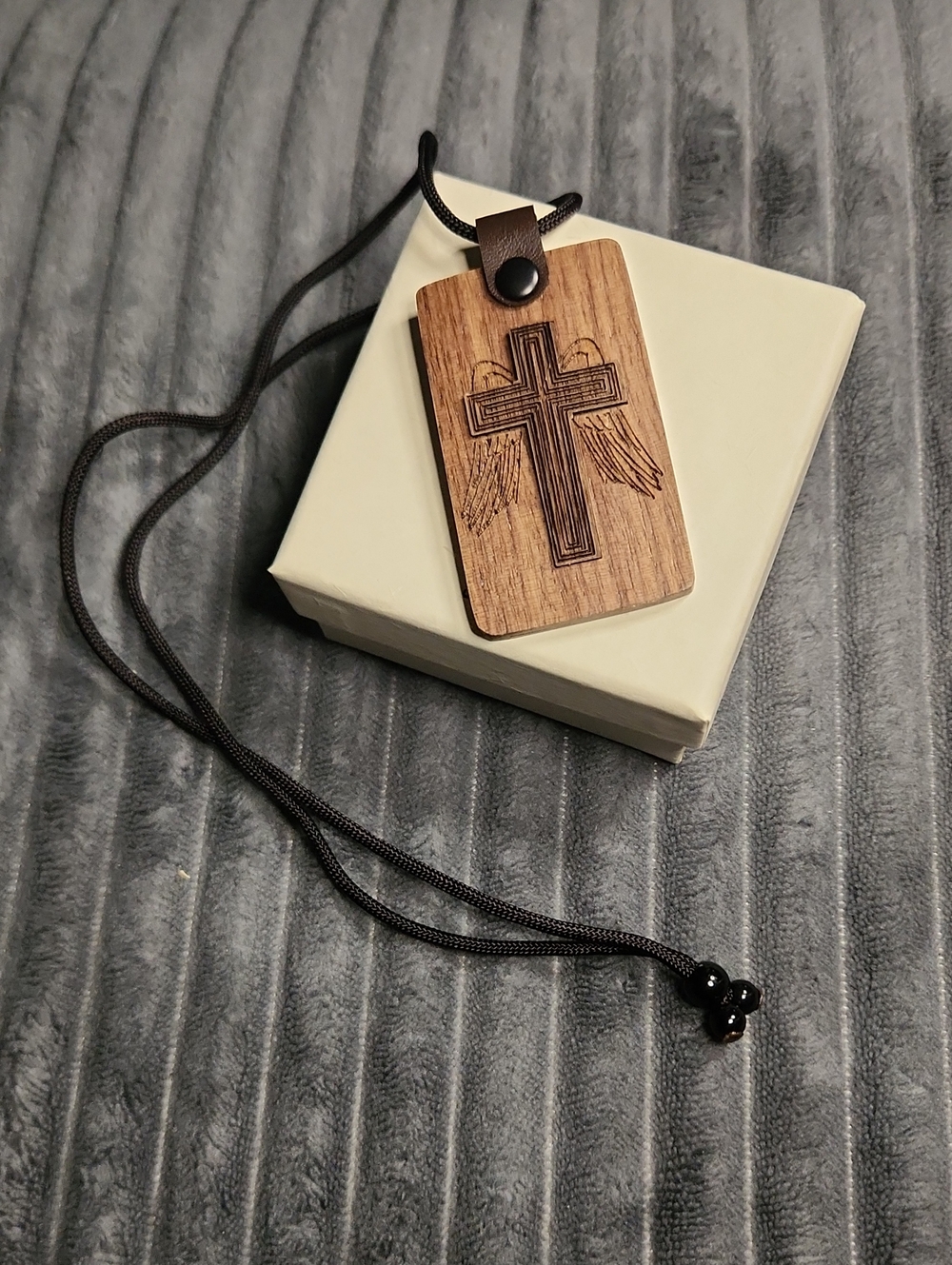 🆕️Wooden Cross Pendant Necklace Light Weight